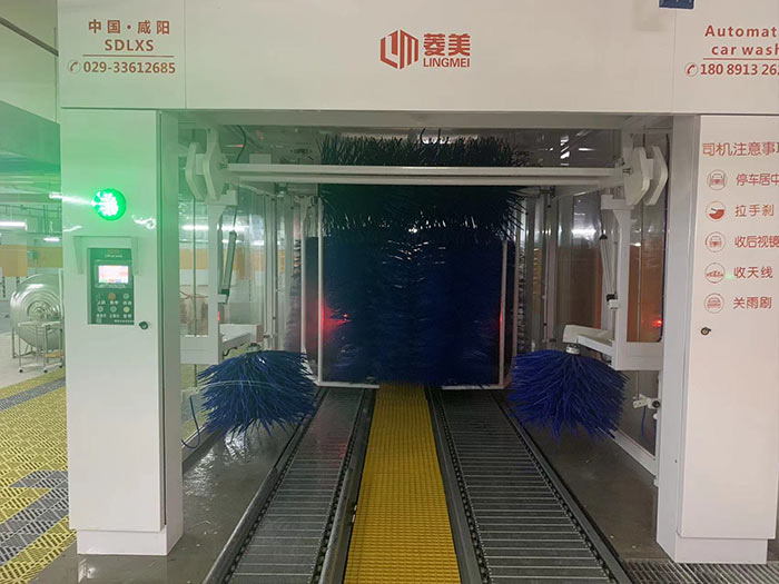 無人值守隧道洗車機(jī)（9刷+4風(fēng)機(jī)）